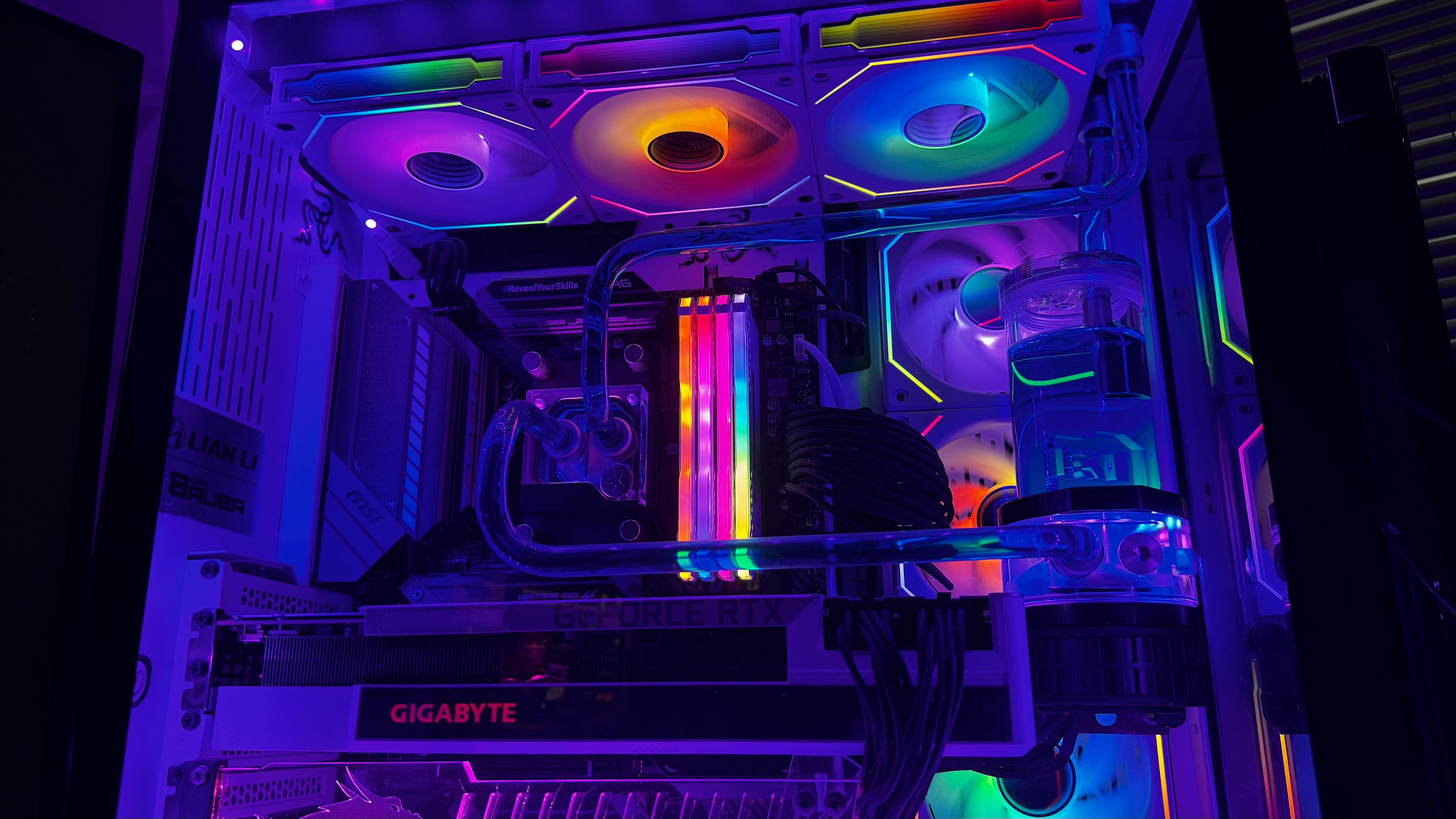 Custom Loop · Hardtubes